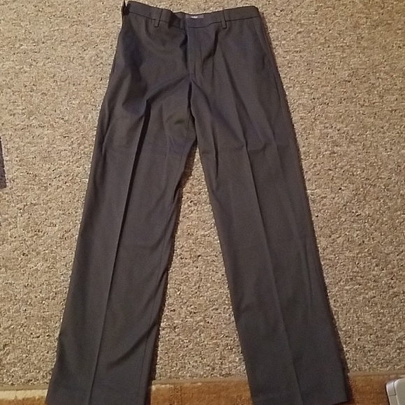 NEVER WORN Dockers khakis - Picture 2 of 2